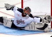 开云官方app入口-节奏大师西亚卡姆主导战局，尼克斯强势晋级剑指下一轮