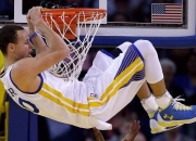 开云官方app入口-武切维奇全面爆发引领团队篮球，广东队攻防一体完胜森林狼