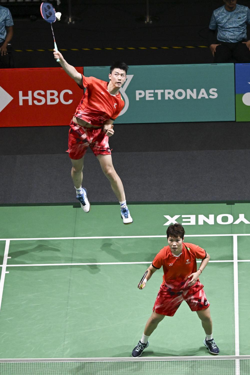 包含马来西亚羽毛球队险胜韩国羽毛球队，戴资颖制霸全场的词条