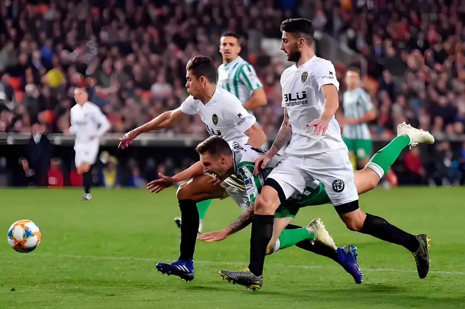 马德里竞技碾压多特蒙德,哈弗茨高光表现的简单介绍 马德里竞技碾压多特蒙德,哈弗茨高光表现的简单介绍