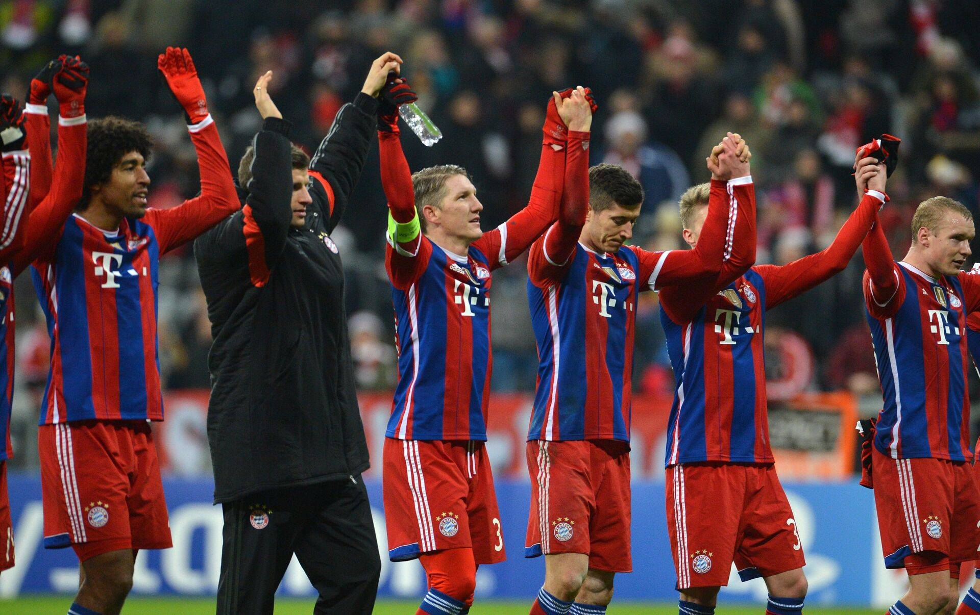 莱比锡红牛队前锋获得德国足球最佳球员奖的简单介绍