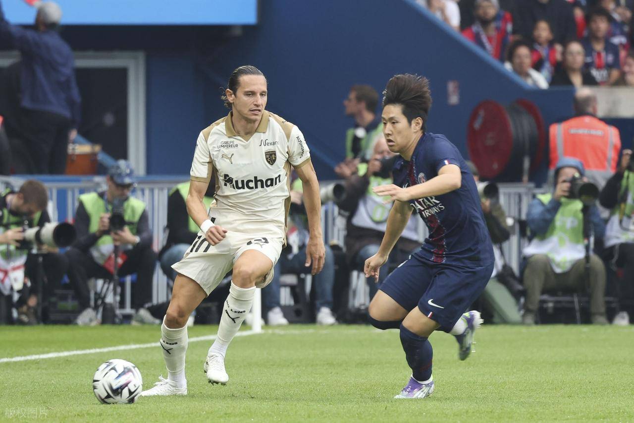 关于巴黎圣日耳曼重回领跑地位,继续发力的信息 关于巴黎圣日耳曼重回领跑地位,继续发力的信息