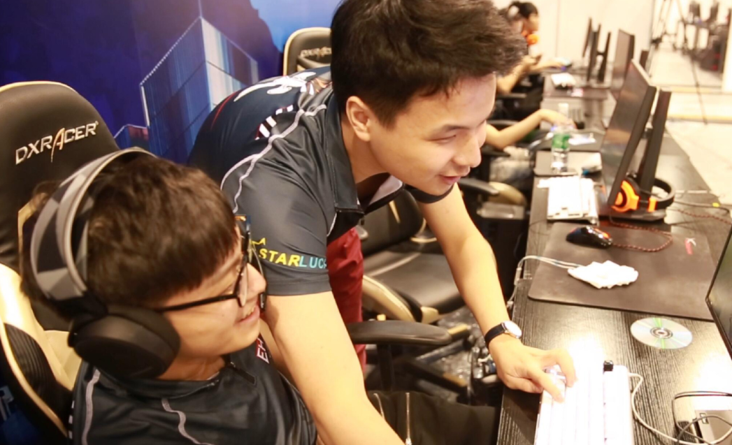 比肩同行!国际选手们共同努力 比肩同行!国际选手们共同努力