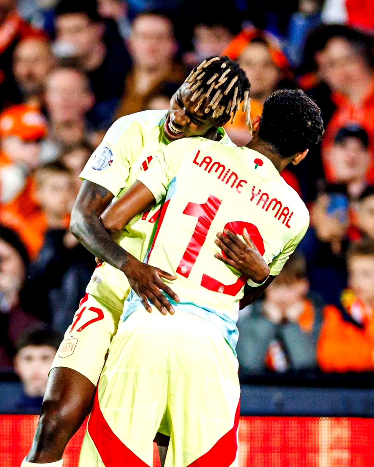 包含基辅迪纳摩队在欧国联赛中遭遇失利的词条