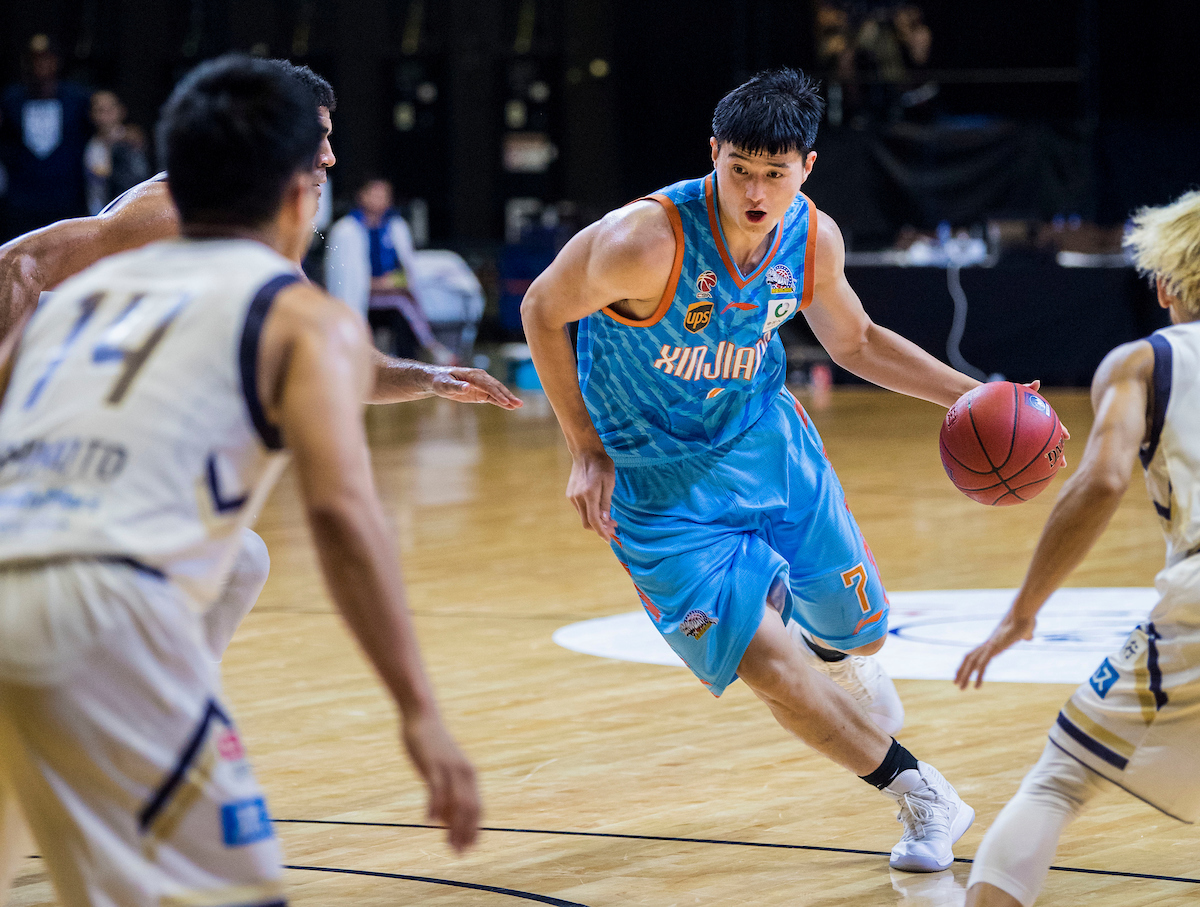 西藏男篮连胜劲旅,夺得领先优势 西藏男篮连胜劲旅,夺得领先优势