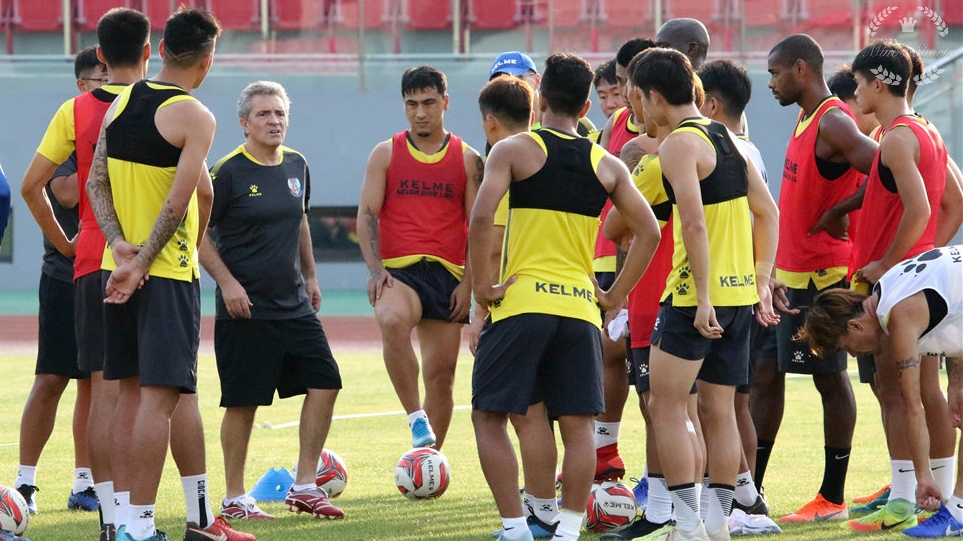 青岛黄海轮换首发阵容,教练调整策略备战的简单介绍 青岛黄海轮换首发阵容,教练调整策略备战的简单介绍