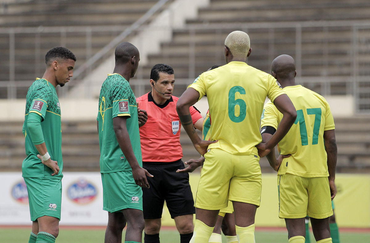 关于瓦伦西亚球员阿拉瓦尼亚准备迎接亚冠联赛挑战的信息
