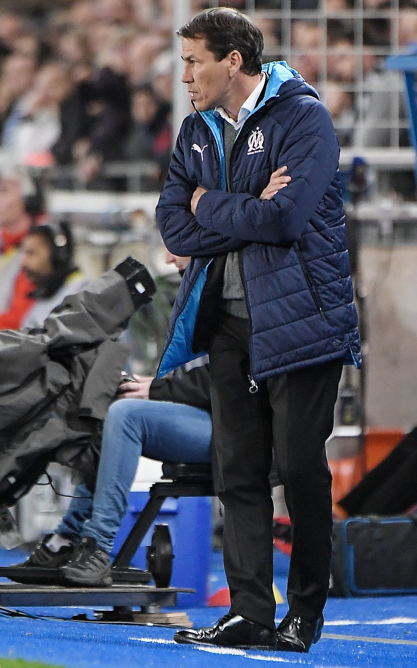 包含瓦朗谢纳主场战平斯特拉斯堡，难分胜负令球迷惊叹的词条