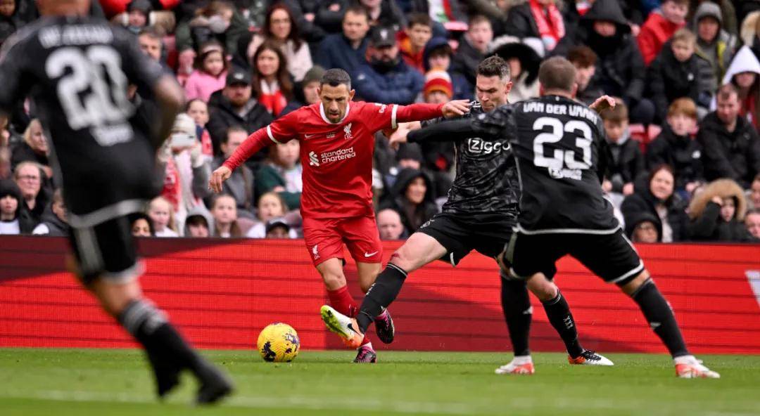 包含对手压力破门，球队创造逆转传奇的词条