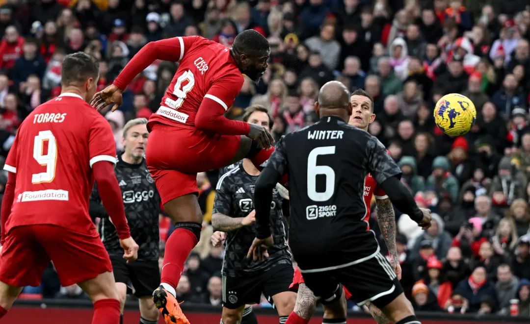 包含对手压力破门，球队创造逆转传奇的词条