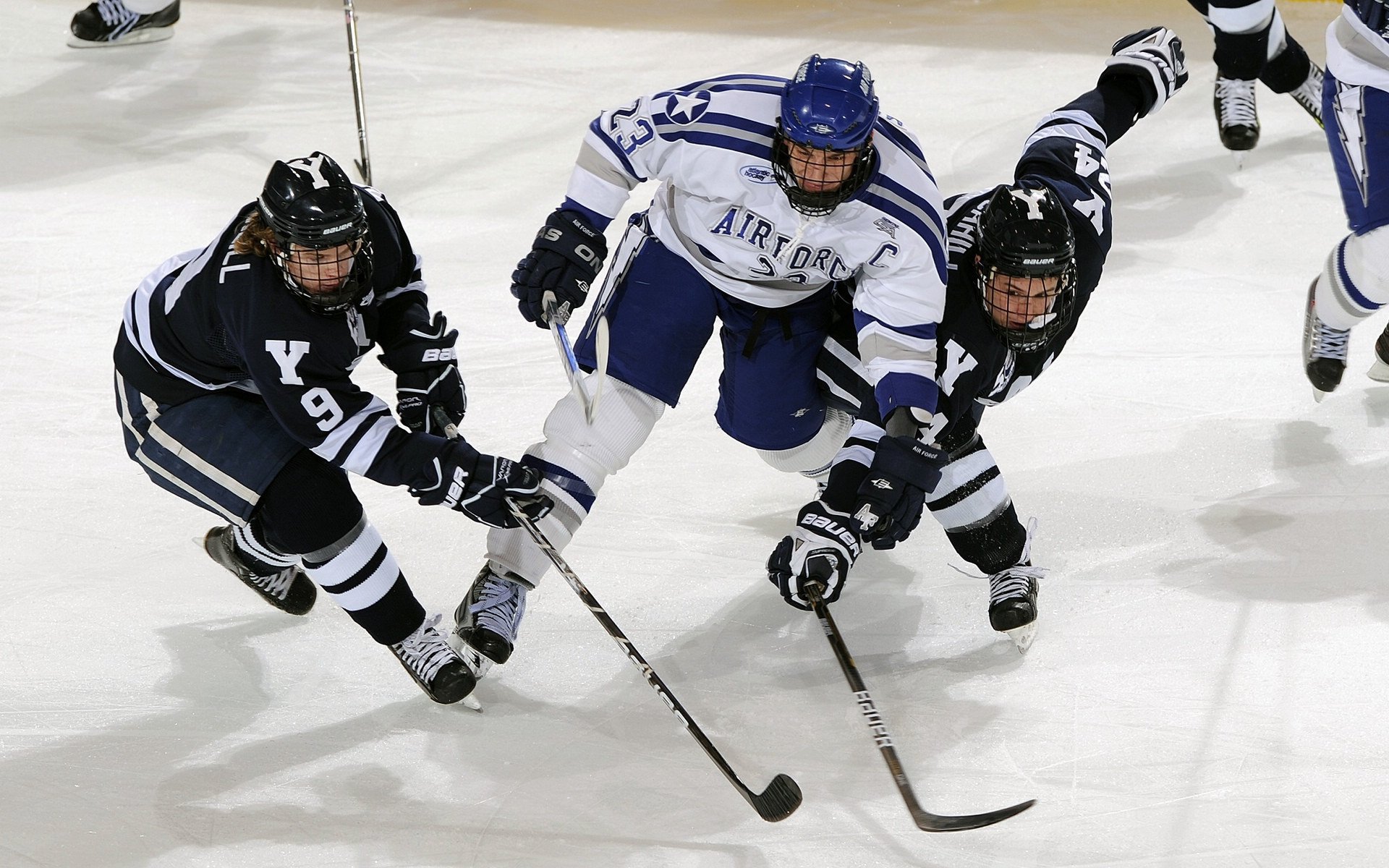 德意志战车遭遇南美雄鹰，楚阿梅尼关键回合定乾坤