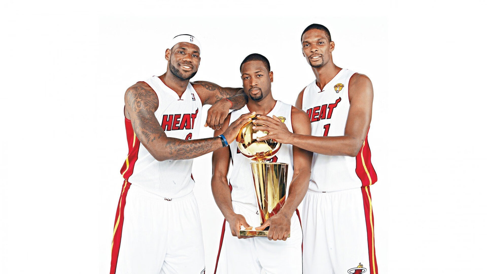 欧冠半决赛焦点战，新疆队打穿热火